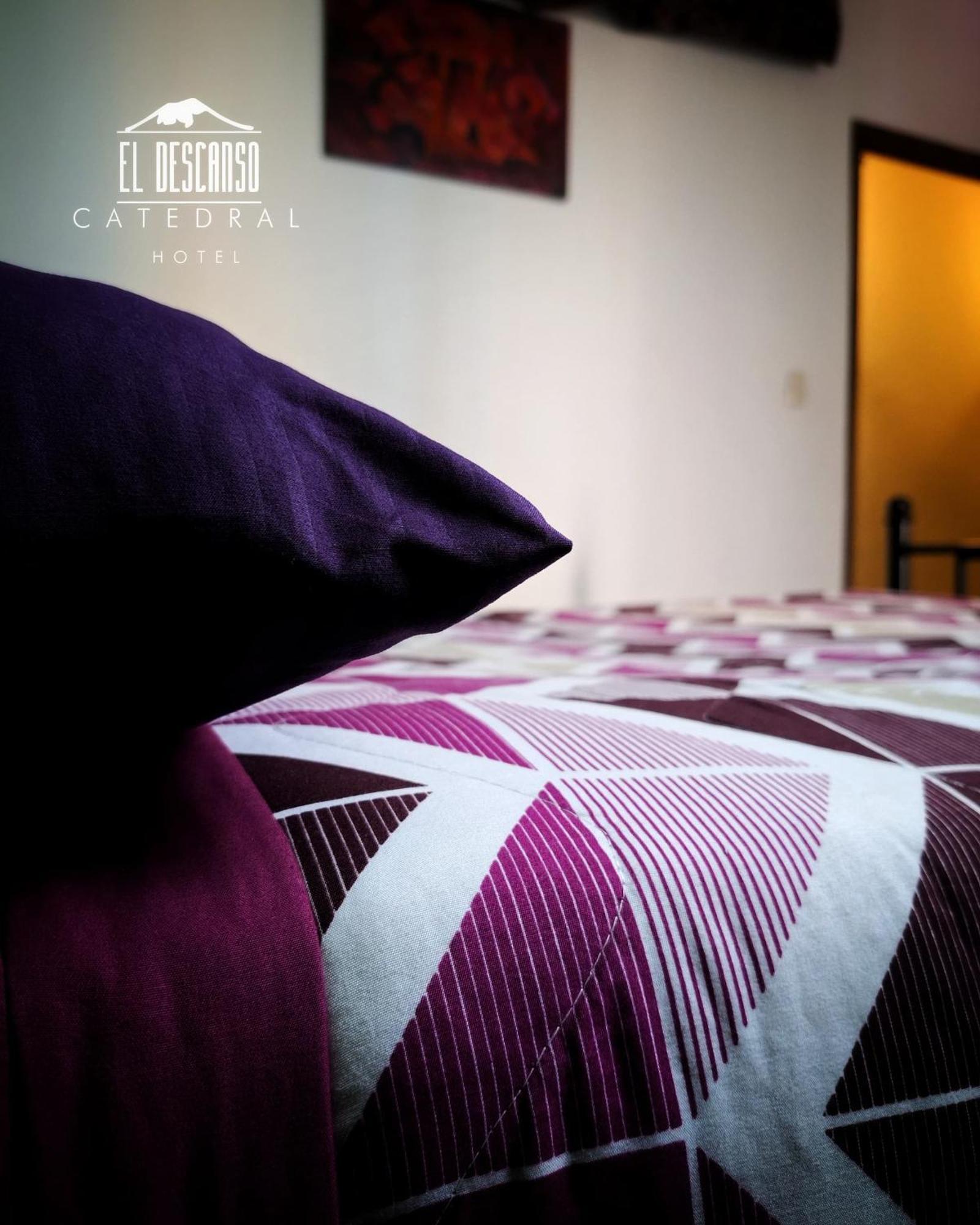 Hotel El Descanso ปวยบลา ภายนอก รูปภาพ